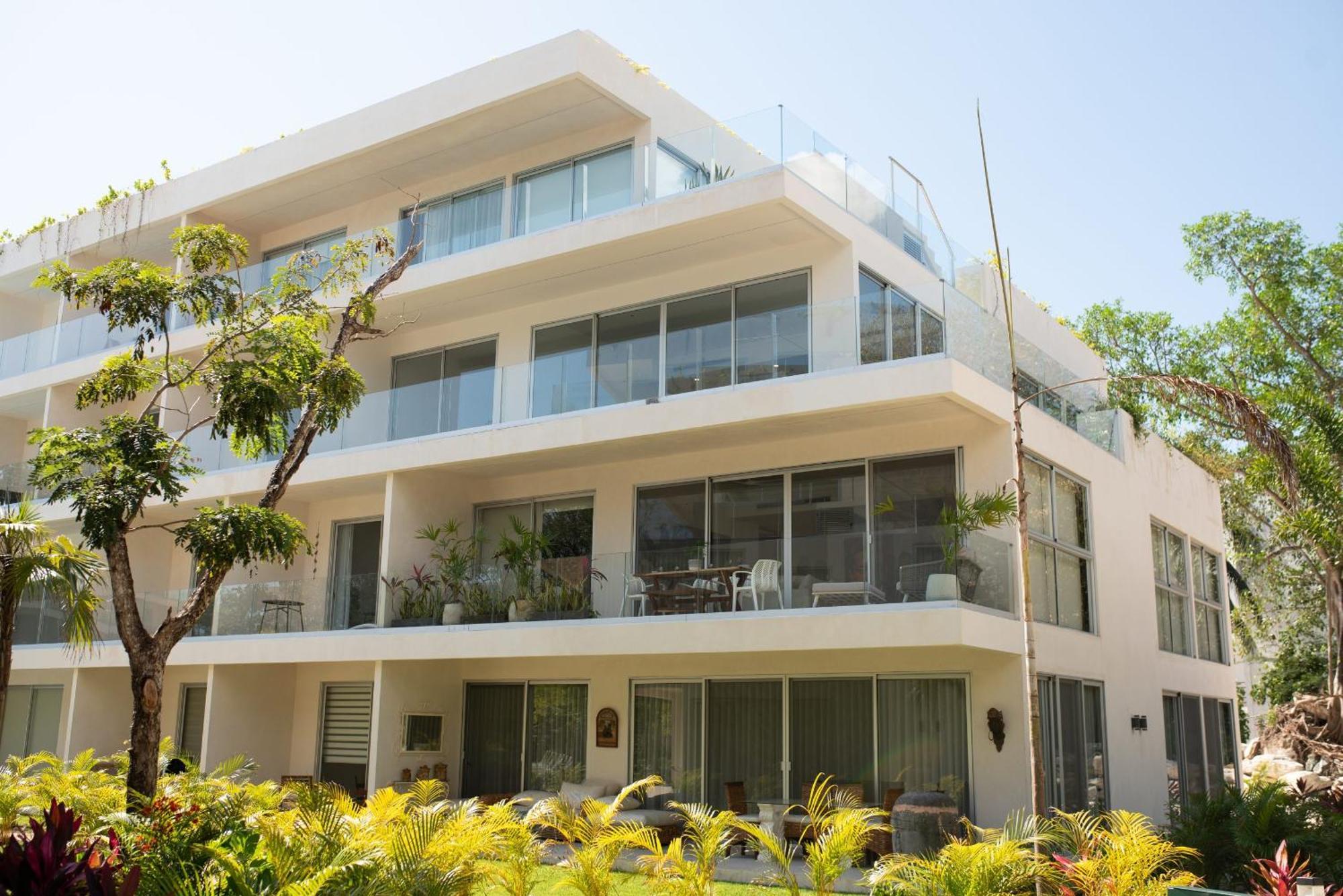 Mareva The Leaf, Luxury Retreat Apartment