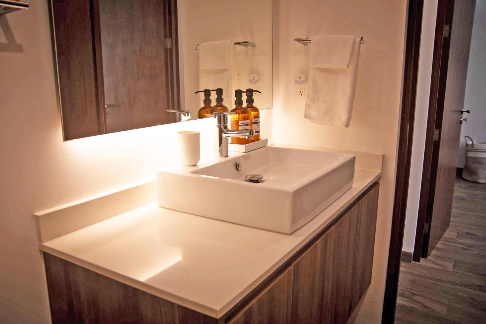 Mareva The Leaf, Luxury Retreat Apartment