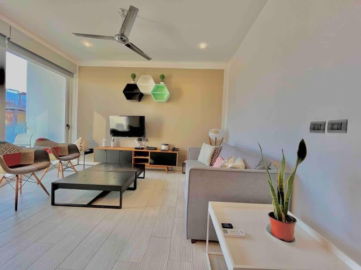 On 5th Avenue Steps Away From Mamita's At Quinto Sol By Waves Holiday home Playa del Carmen