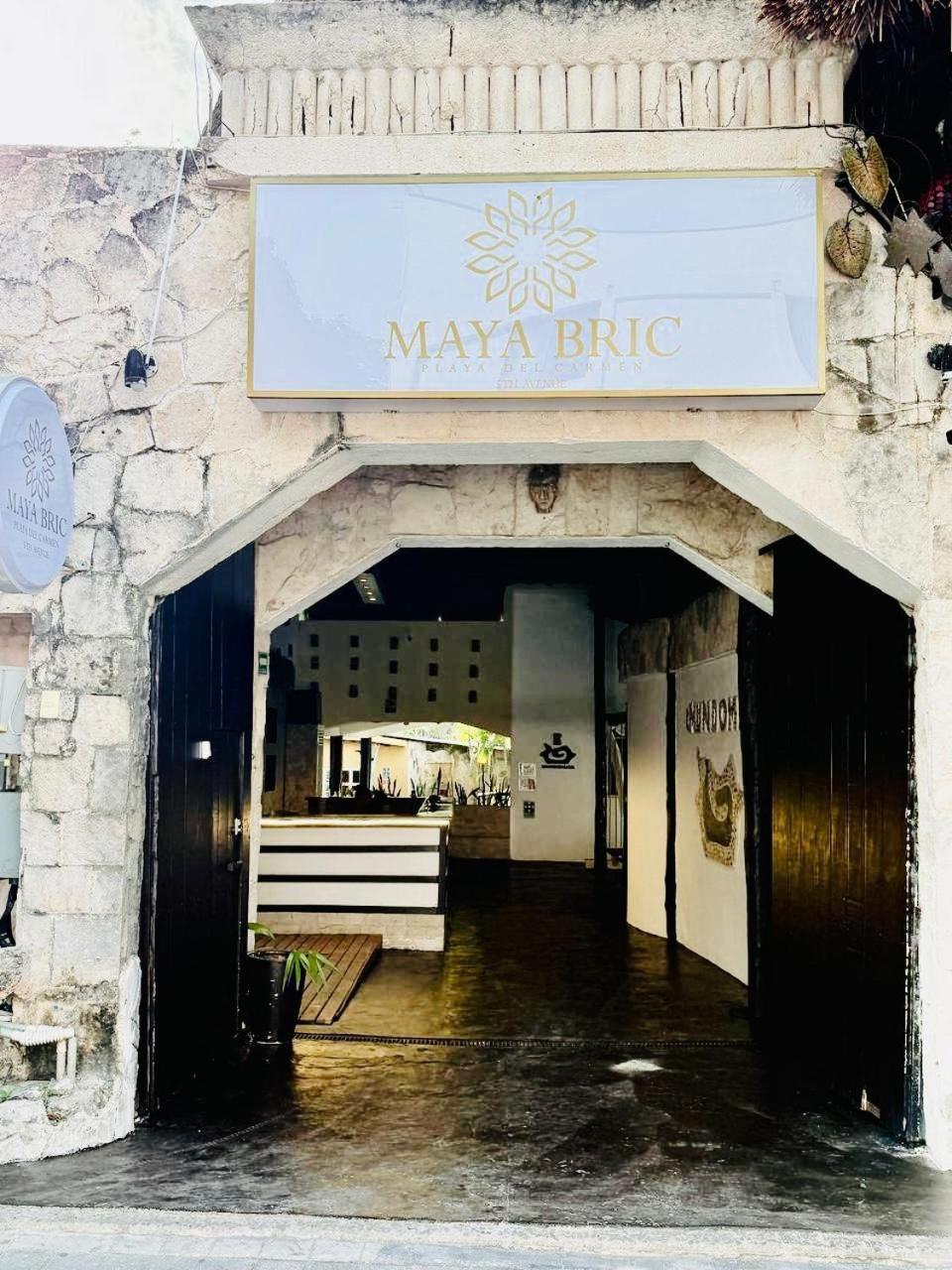 Original Maya Bric * Playa del Carmen