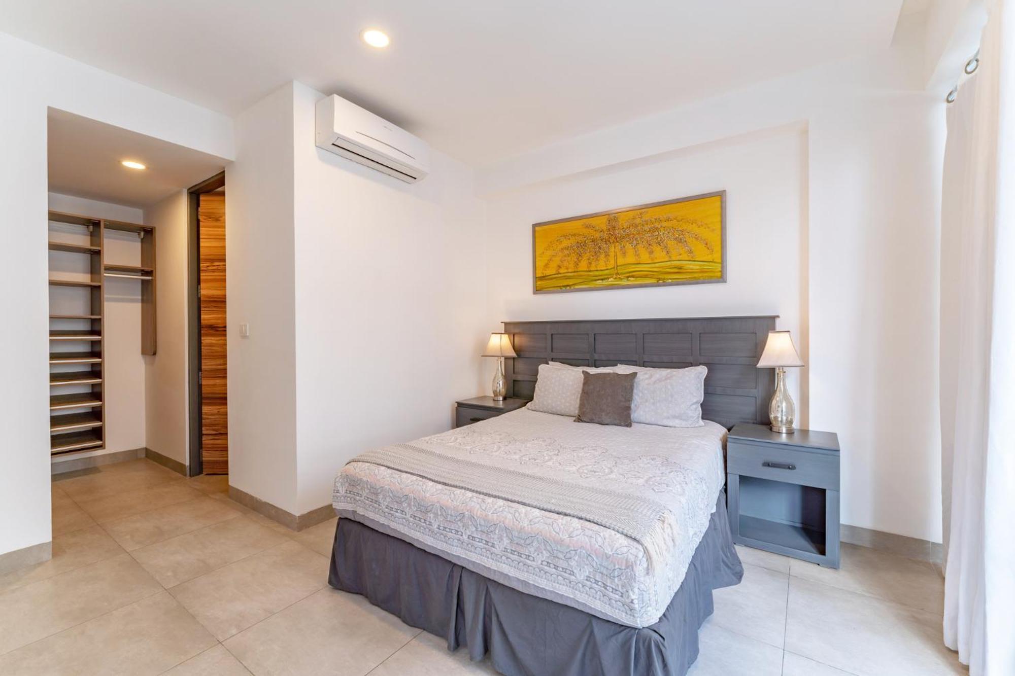 At Icono 3 Bedrooms Close 5th