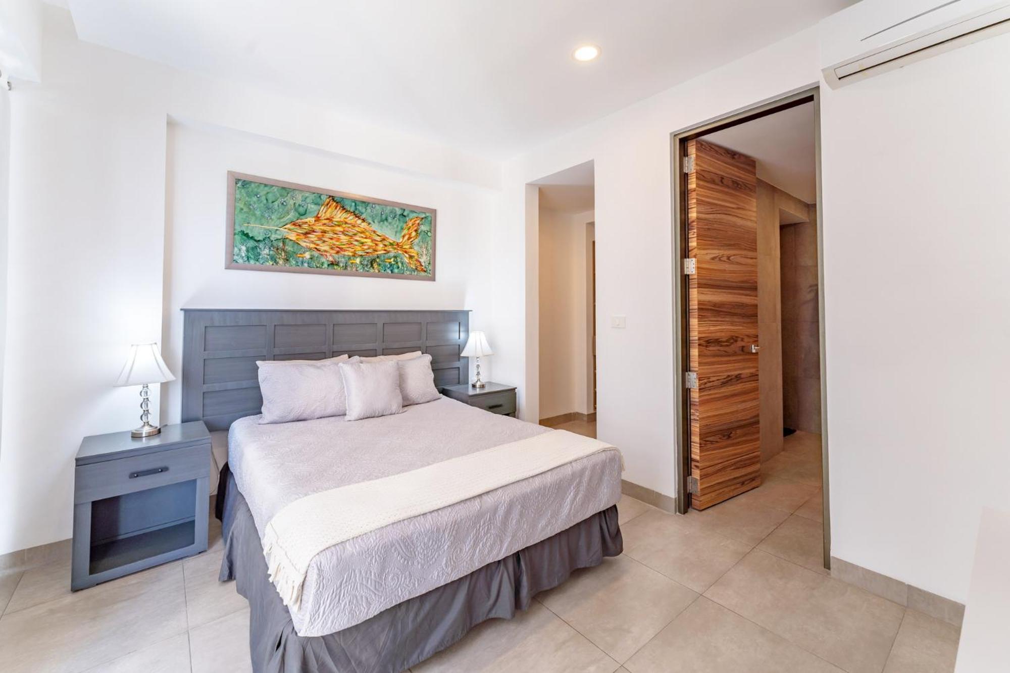 At Icono 3 Bedrooms Close 5th Apartment *