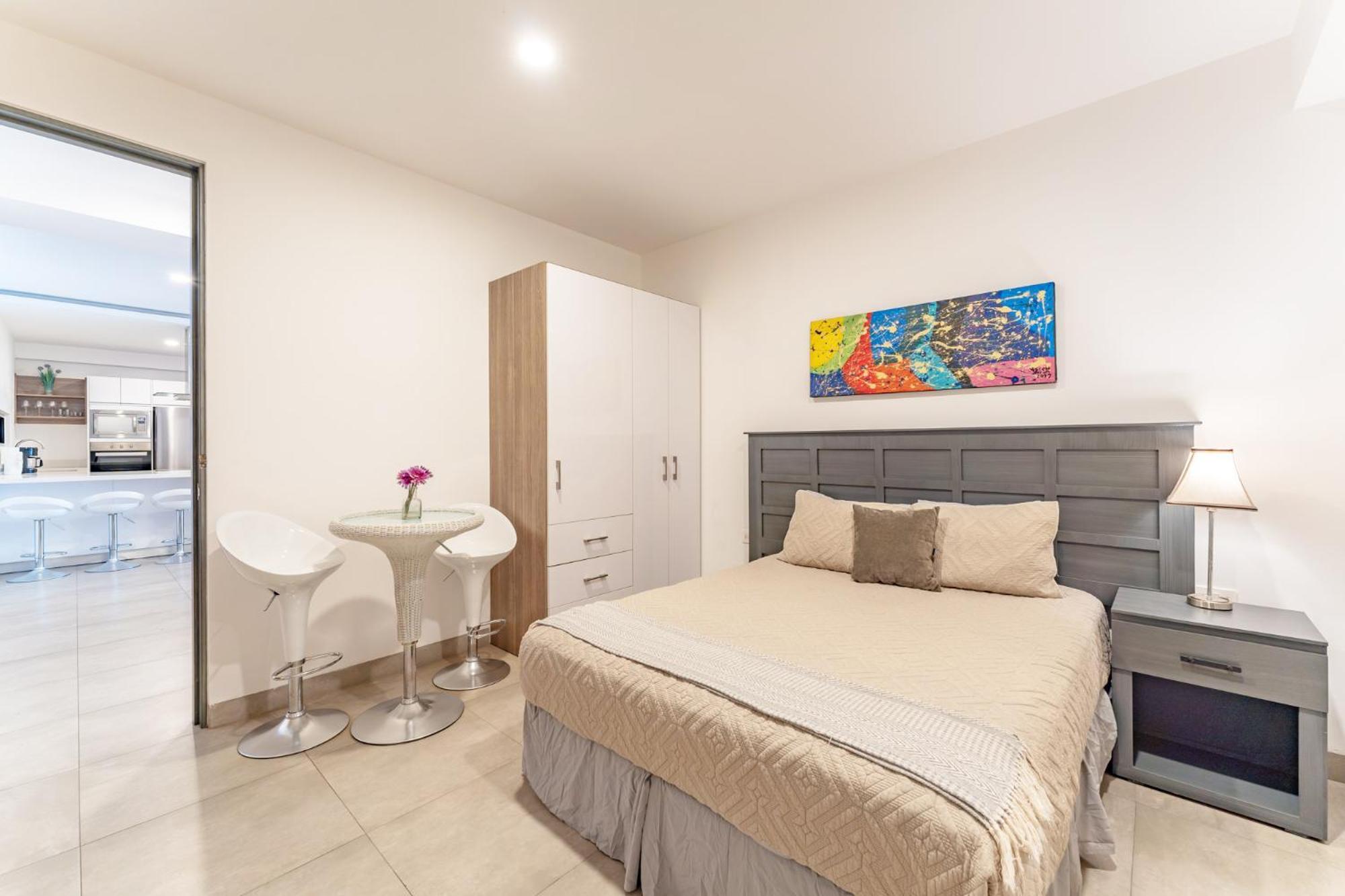 At Icono 3 Bedrooms Close 5th Apartment