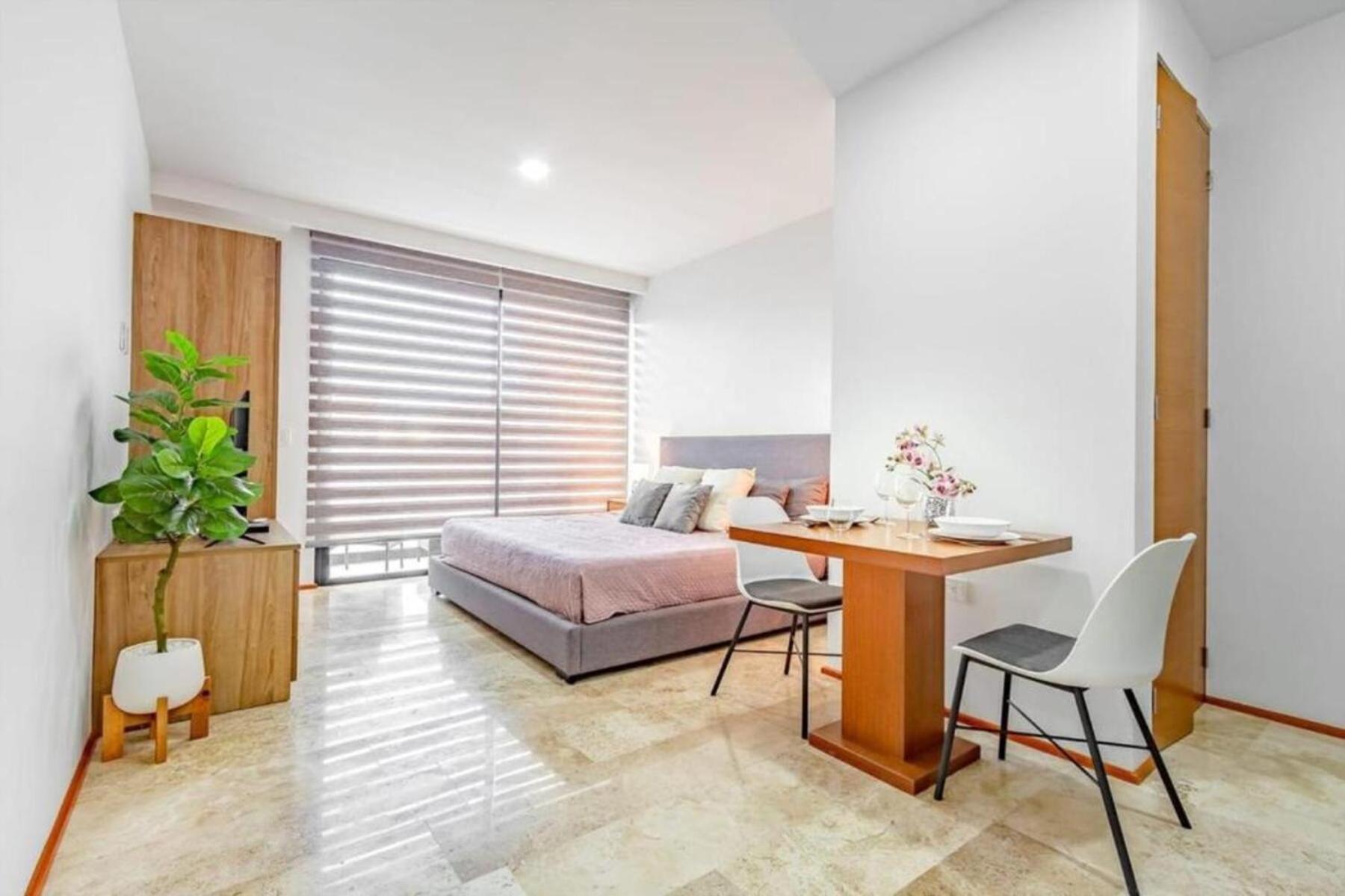 Radiant Rooftop Pool At Menesse 38th Perfect Location Holiday home *