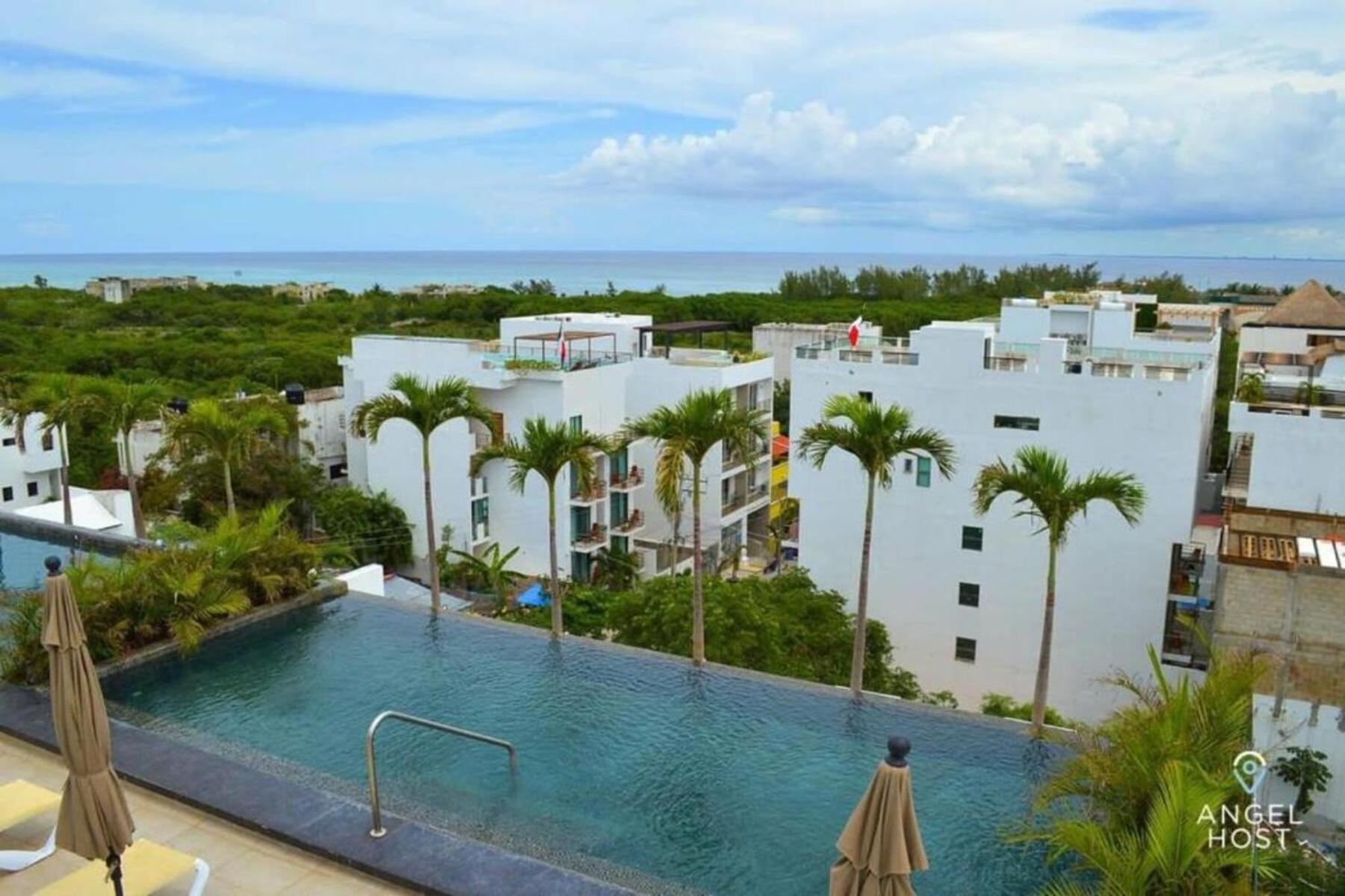 On 5th, Pvt Balcony, Oceanview Roof Pool Playa del Carmen