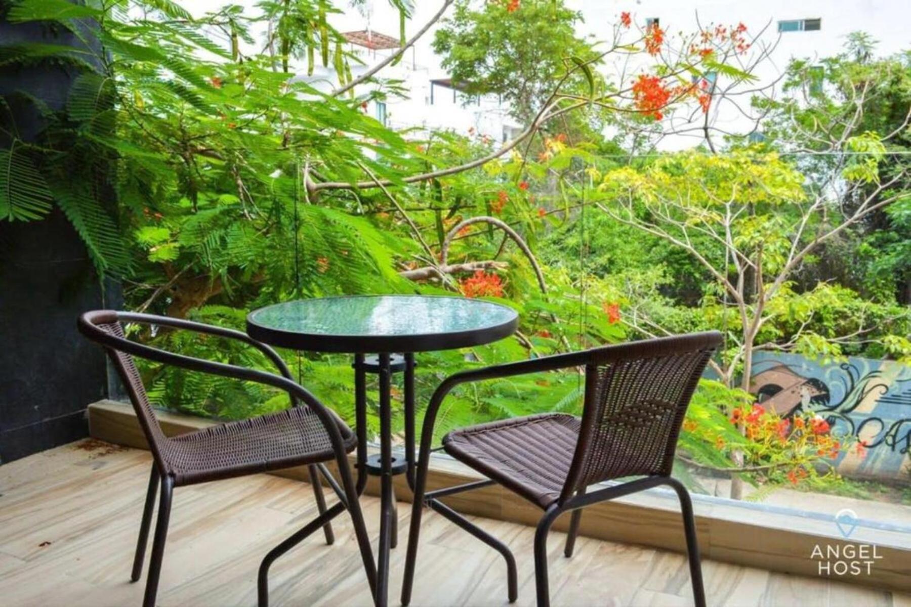 On 5th, Pvt Balcony, Oceanview Roof Pool Holiday home