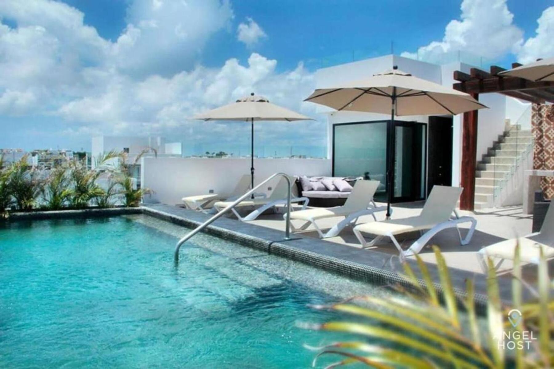 On 5th, Pvt Balcony, Oceanview Roof Pool Holiday home *
