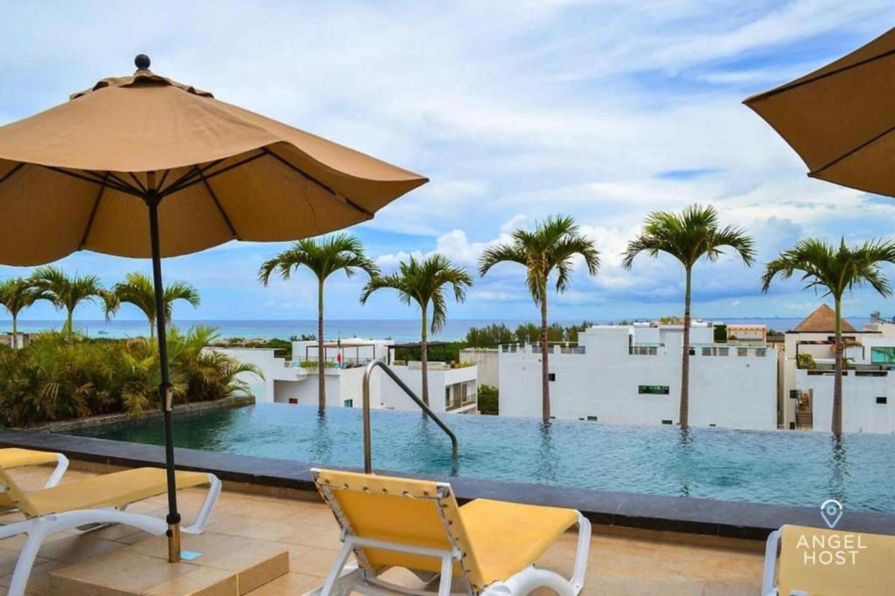 Holiday home On 5th, Pvt Balcony, Oceanview Roof Pool *
