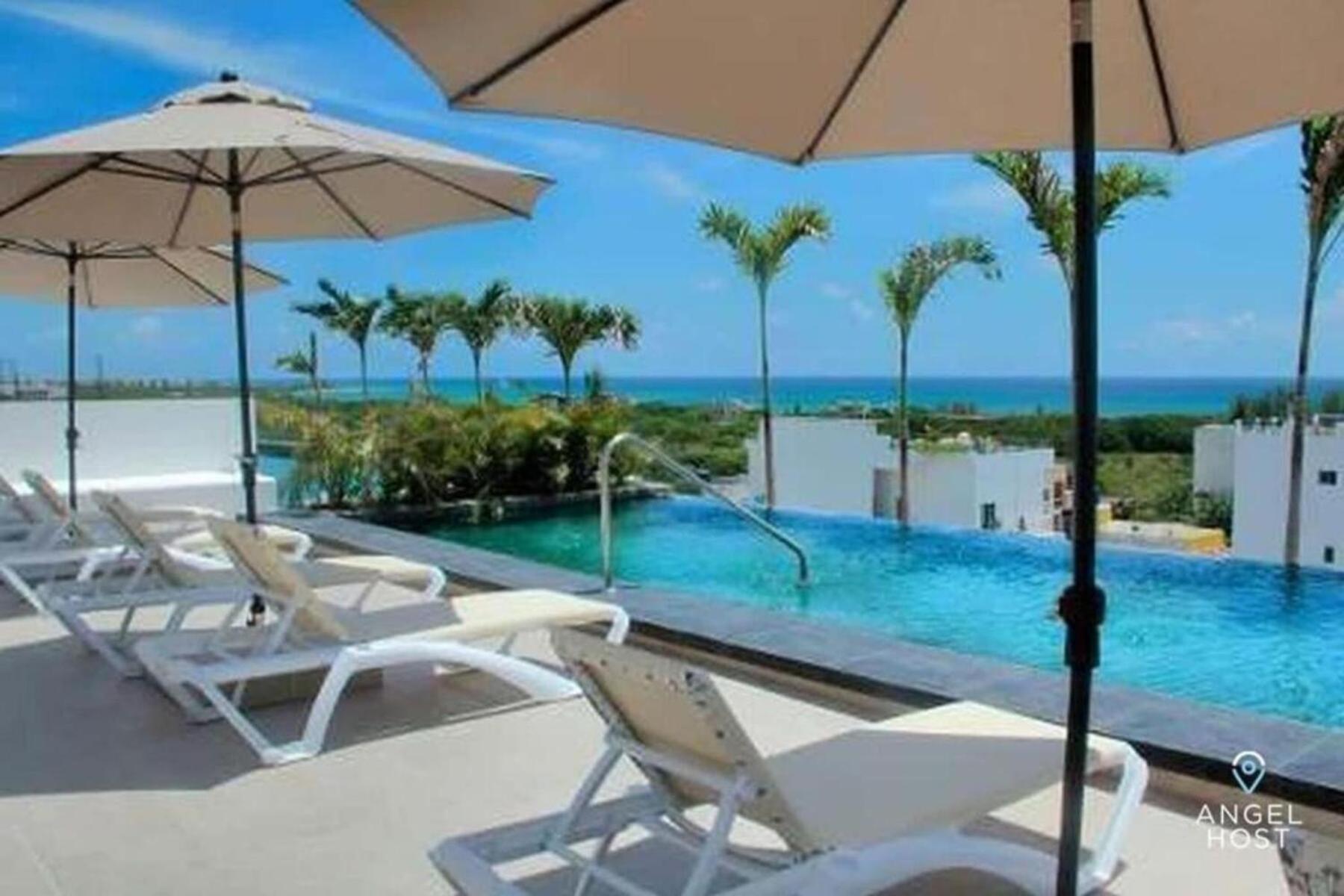 On 5th, Pvt Balcony, Oceanview Roof Pool Holiday home Playa del Carmen