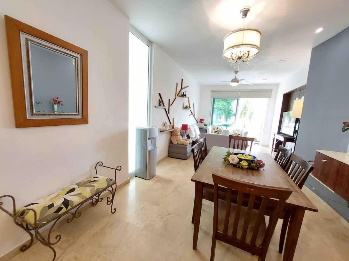 Oceanview Pool Near Av 5th 6 Guest Fast Wifi *