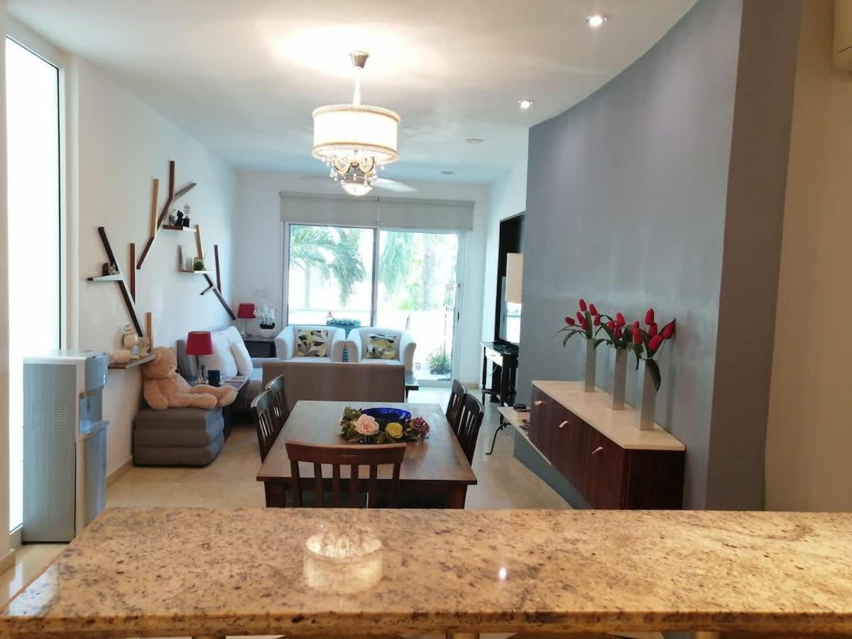 Oceanview Pool Near Av 5th 6 Guest Fast Wifi Playa del Carmen