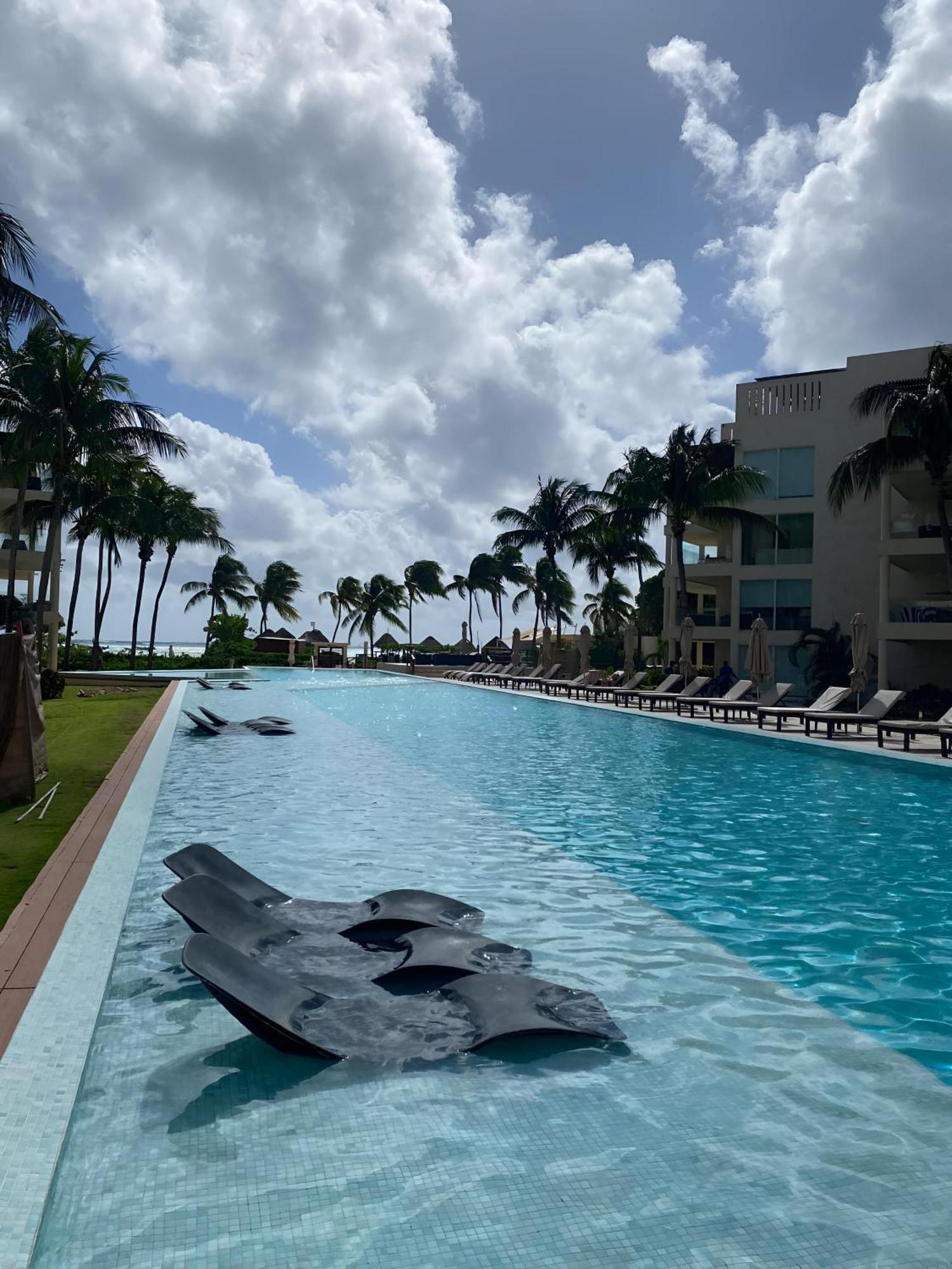 Appartement Beachfront Location At Elements