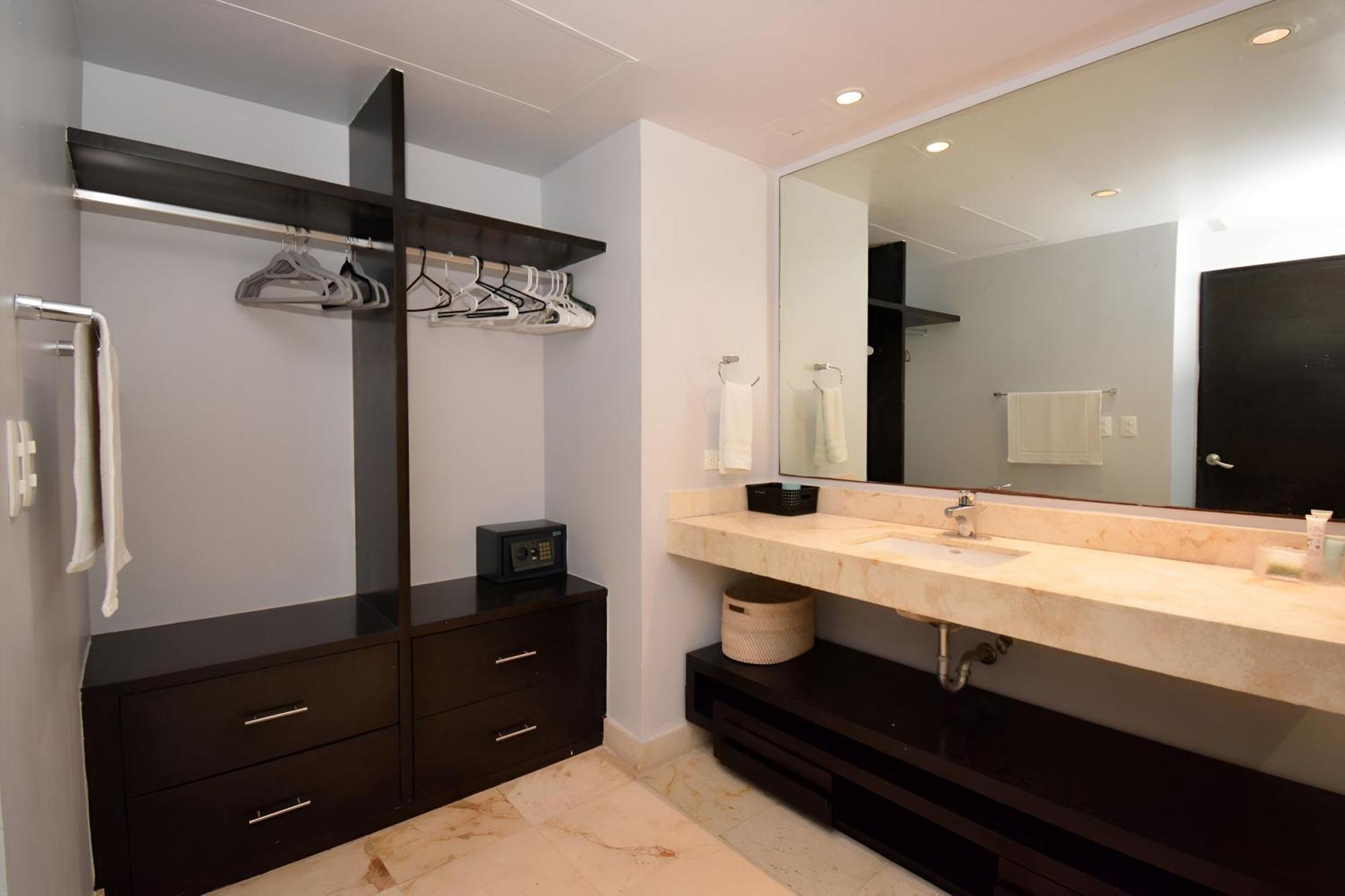 Appartement Beachfront Location At Elements
