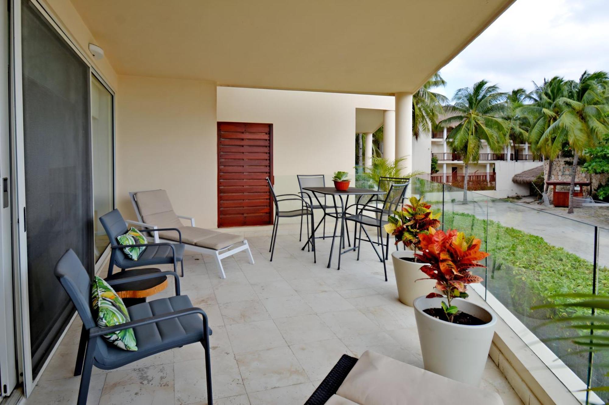Appartement Beachfront Location At Elements *