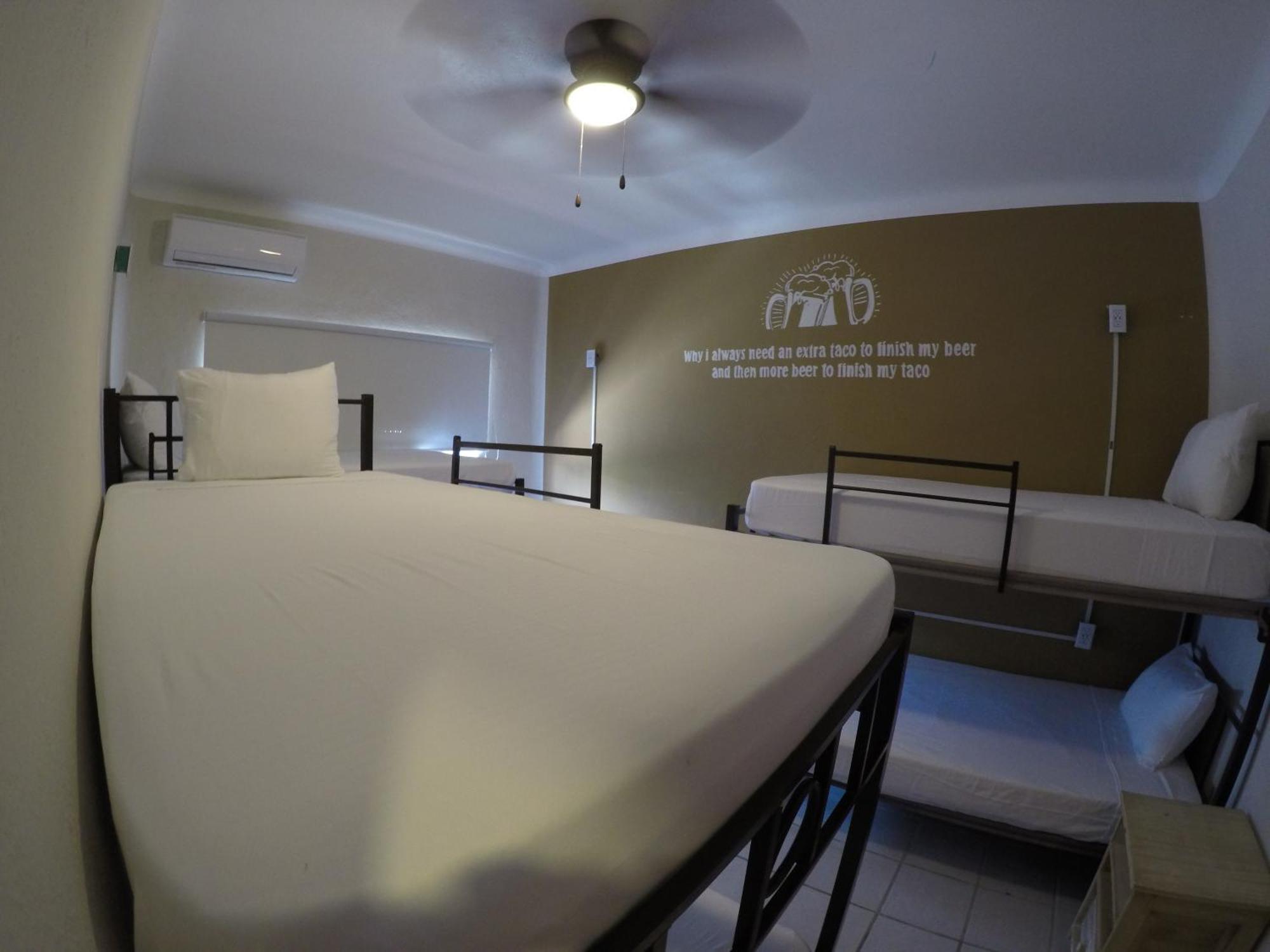 Guest house Mala Vecindad Playa *