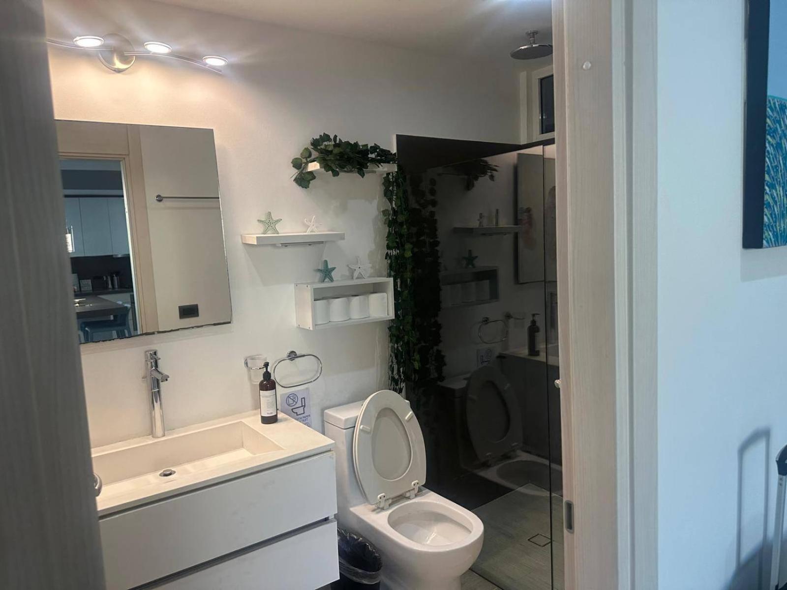 Chic Space, Private Balcony, Roof Pool, Good Wifi