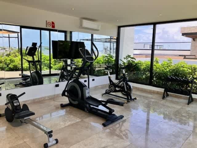 Master With Rooftop Pool And Gym Wifi Free Parking Near