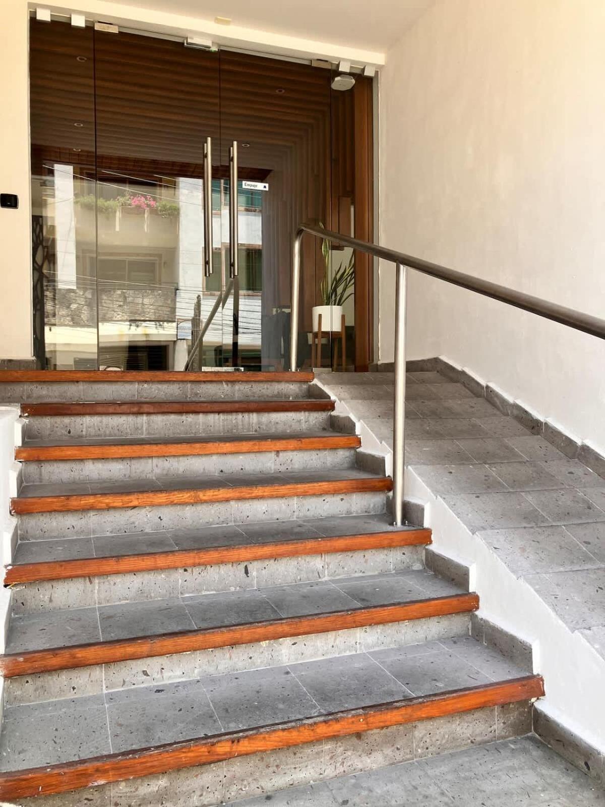 Master With Rooftop Pool And Gym Wifi Free Parking Near *