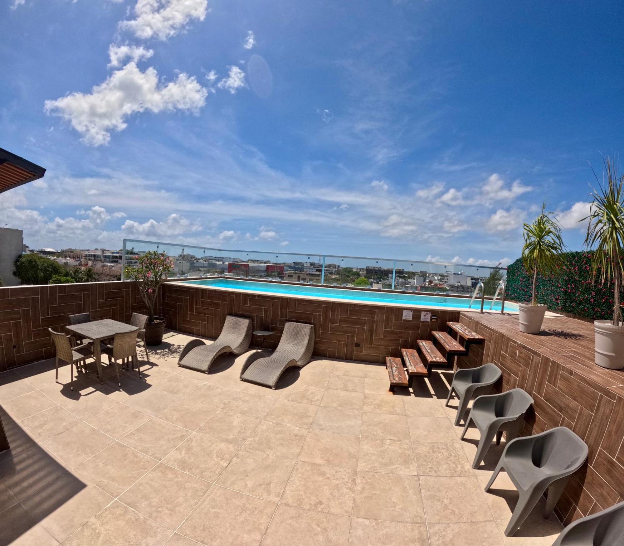 With Roofpool In Vanessa 24 Apartment *