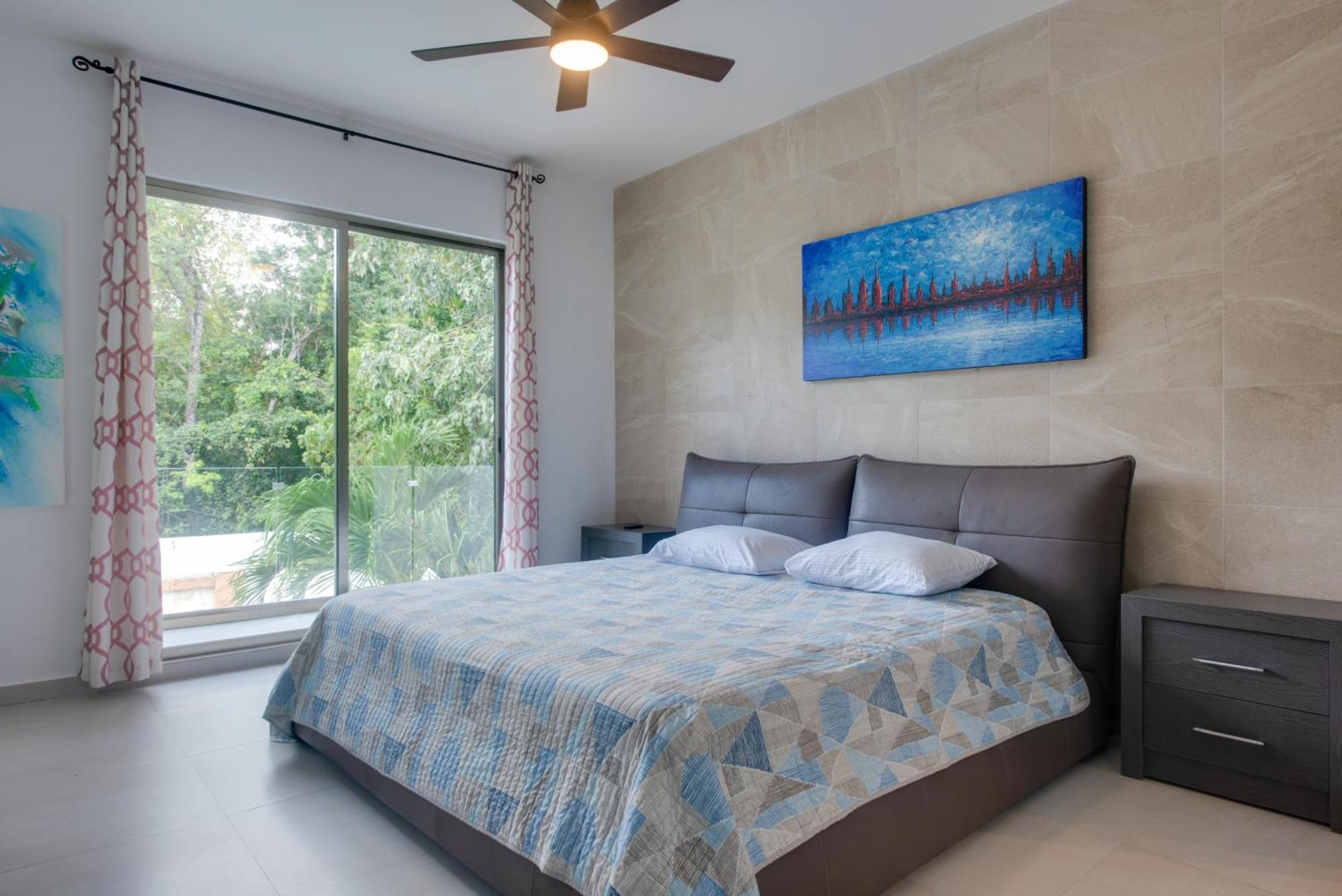 Luxe With Pool - Walk To Playa del Carmen