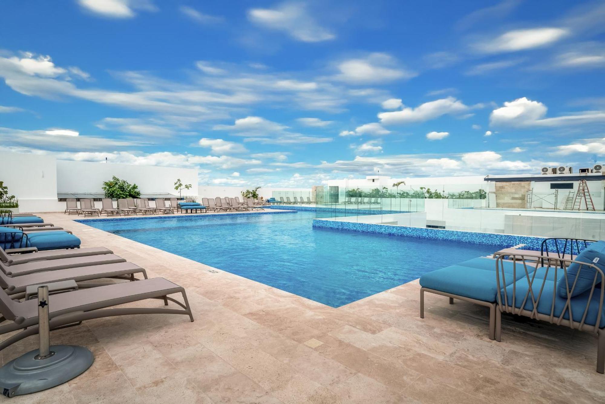 Vakantiehuis 2 Bedroom At Ipana - Pool - Gym - Business Center - Indigo