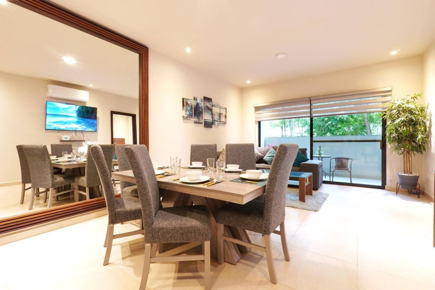 Coto8 10min To Beach, Gym, Pool,wifi 200mb Holiday home *