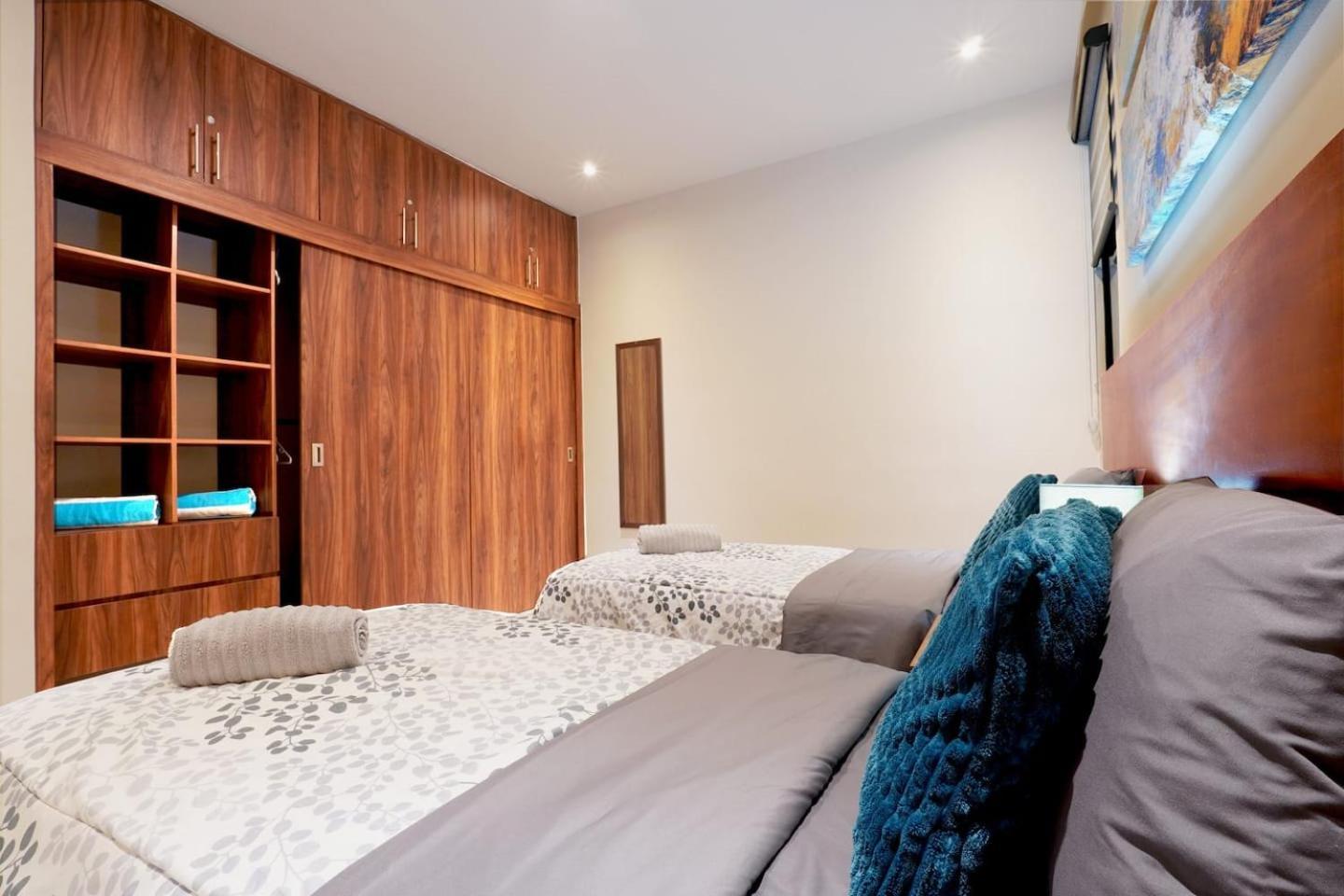 Coto8 10min To Beach, Gym, Pool,wifi 200mb