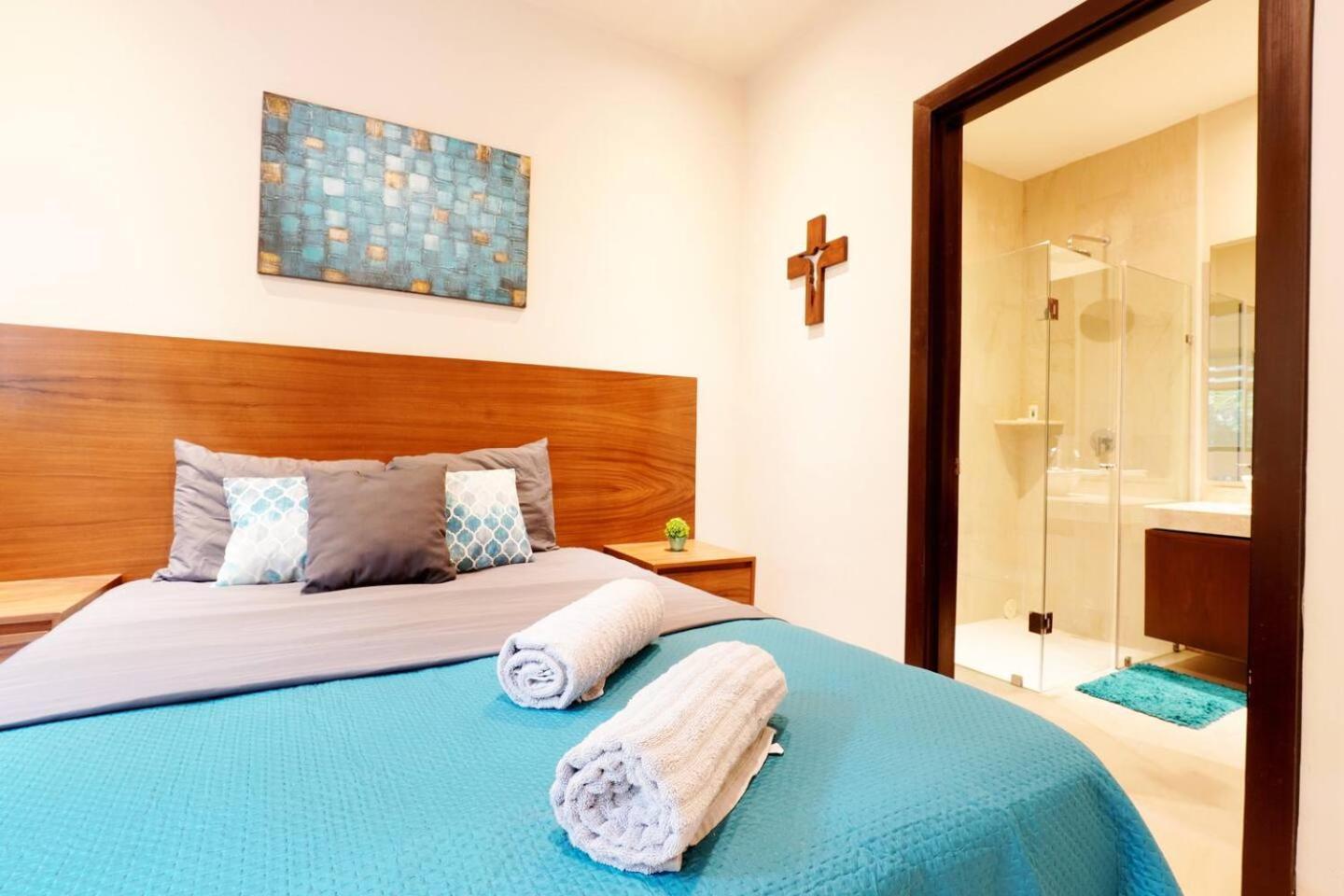 Coto8 10min To Beach, Gym, Pool,wifi 200mb *