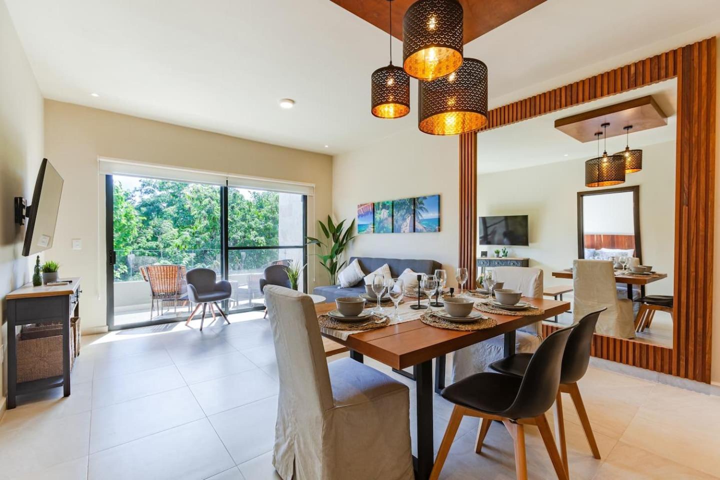 Coto8 Selvanova Gated, Wifi 200bm, King,6pools Playa del Carmen