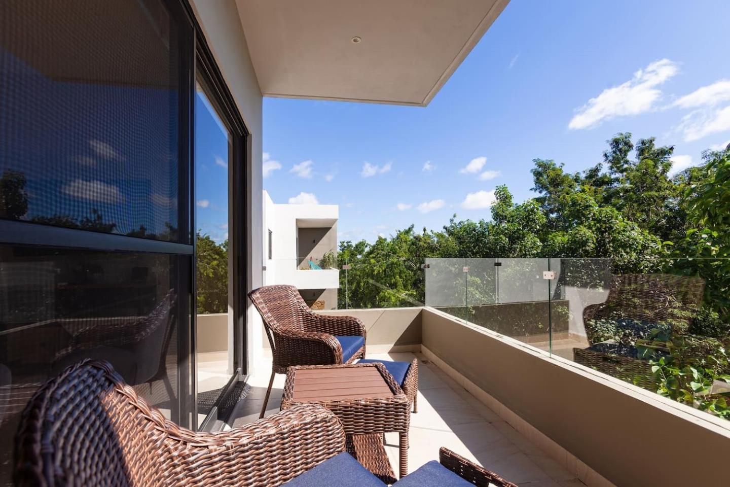 Coto8 Selvanova Gated, Wifi 200bm, King,6pools * Playa del Carmen