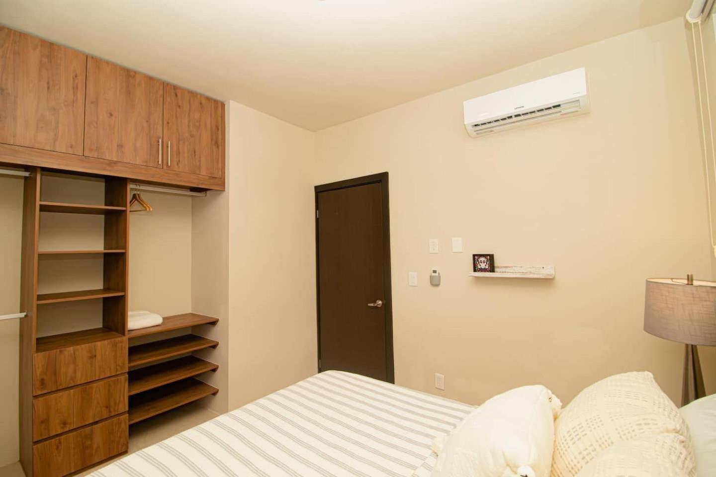 Vakantiehuis Rayodesol Gated, 10min To Beach,gym,6pools Playa del Carmen