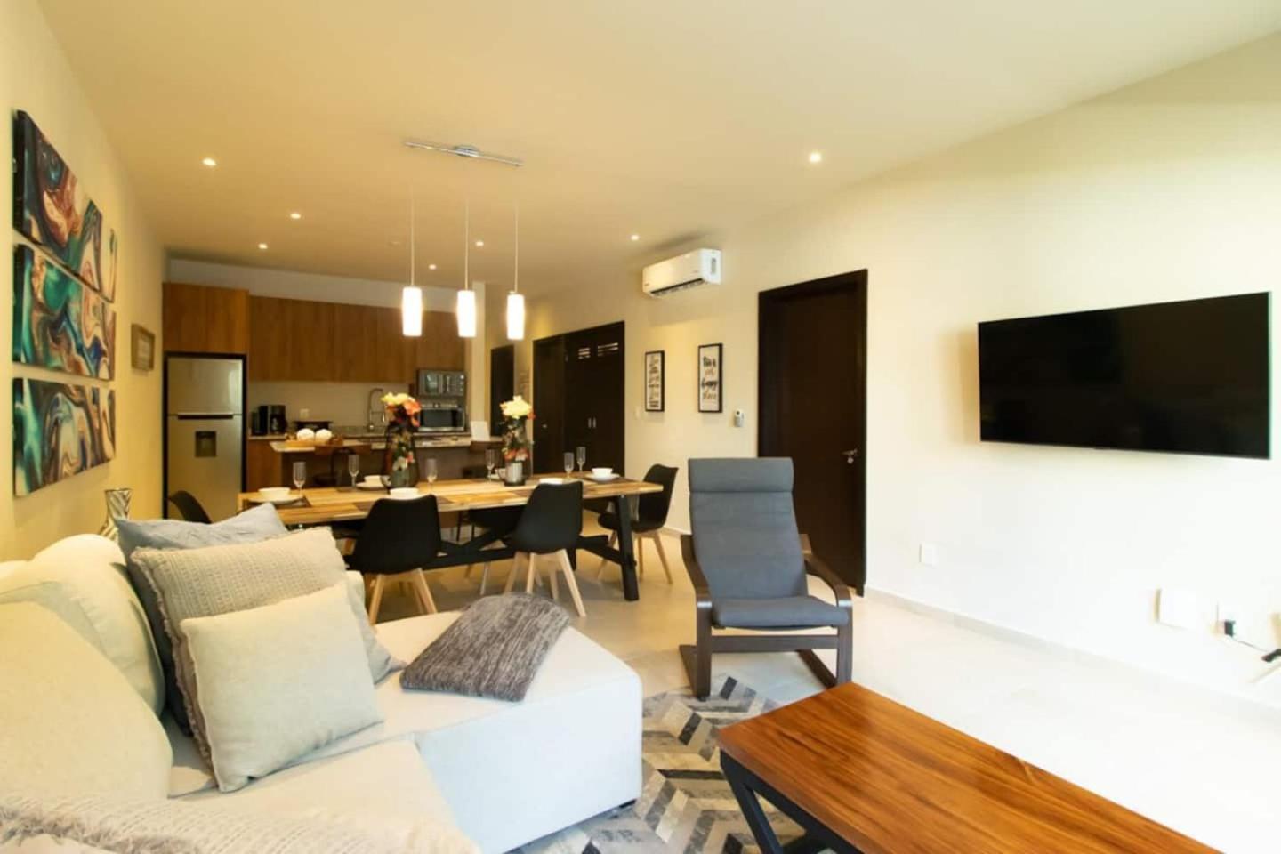 Vakantiehuis Rayodesol Gated, 10min To Beach,gym,6pools
