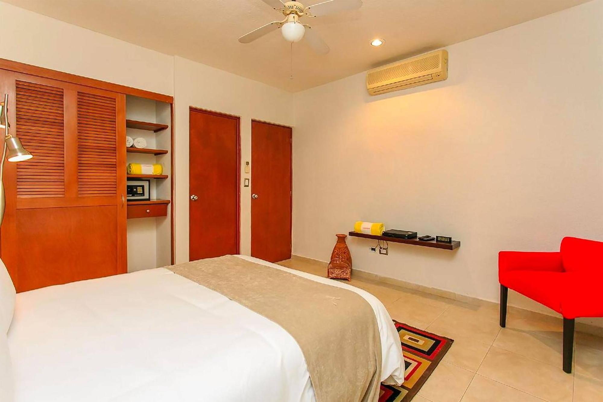 2 Bedroom- Tropical Oasis In The Heart Of - At Gaviotas Holiday home