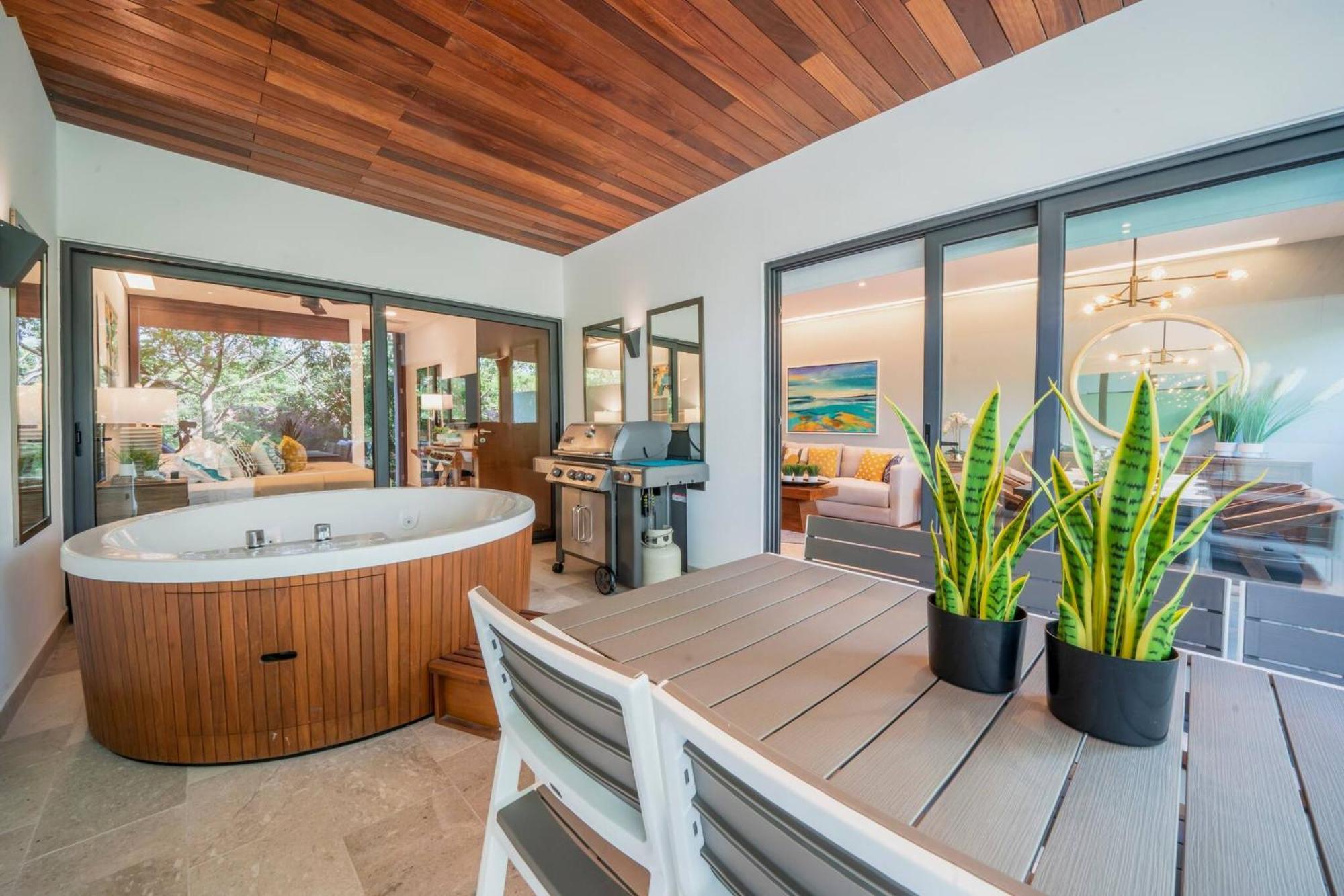 Luxury 2 Bedroom With Private Jacuzzi & Bbq - At Cruz Con Mar - Maricruz Holiday home