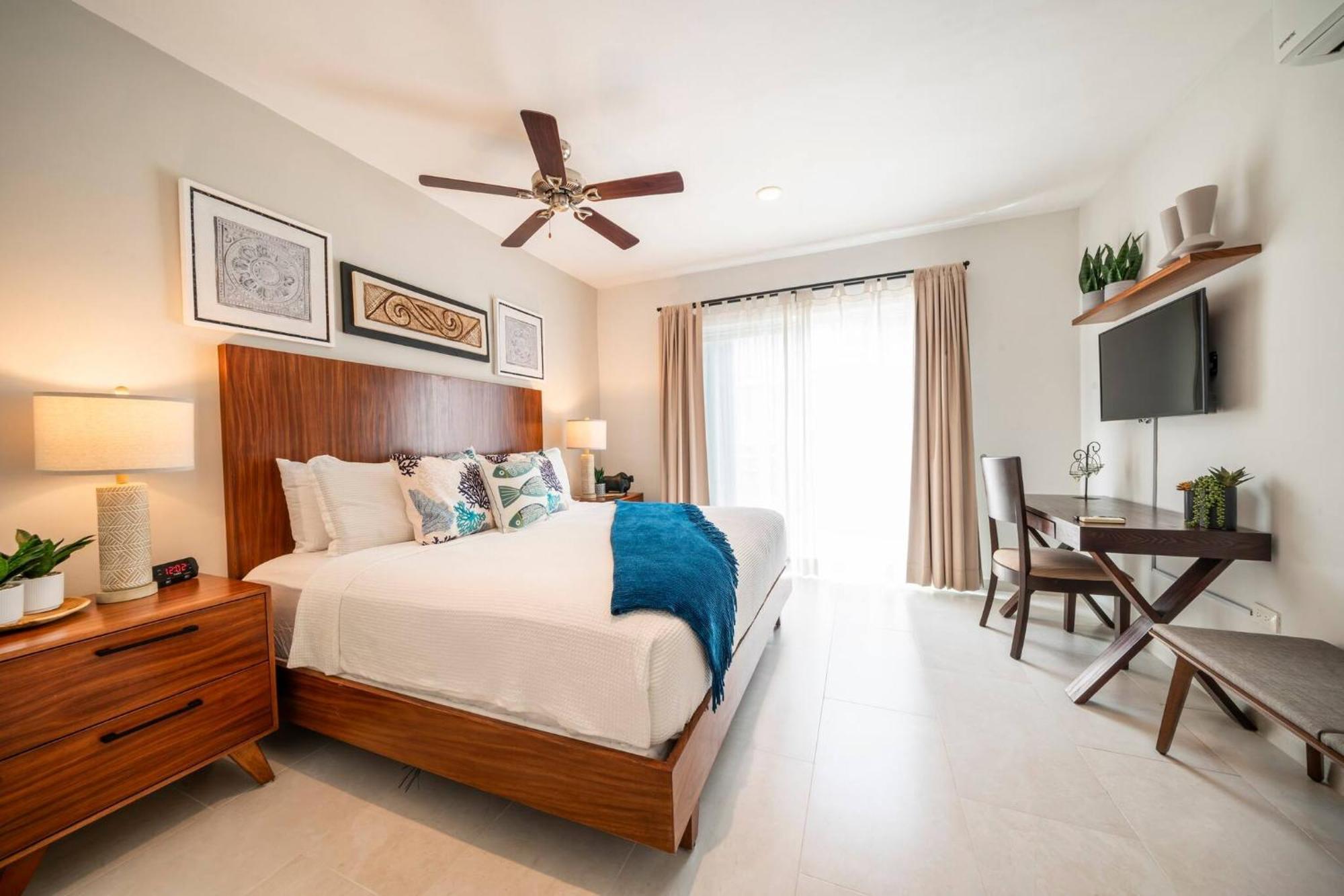 Modern Penthouse With 2 Bedrooms & Pool - Exquisite Bargain Priced - At Margaritas Ii Playa del Carmen