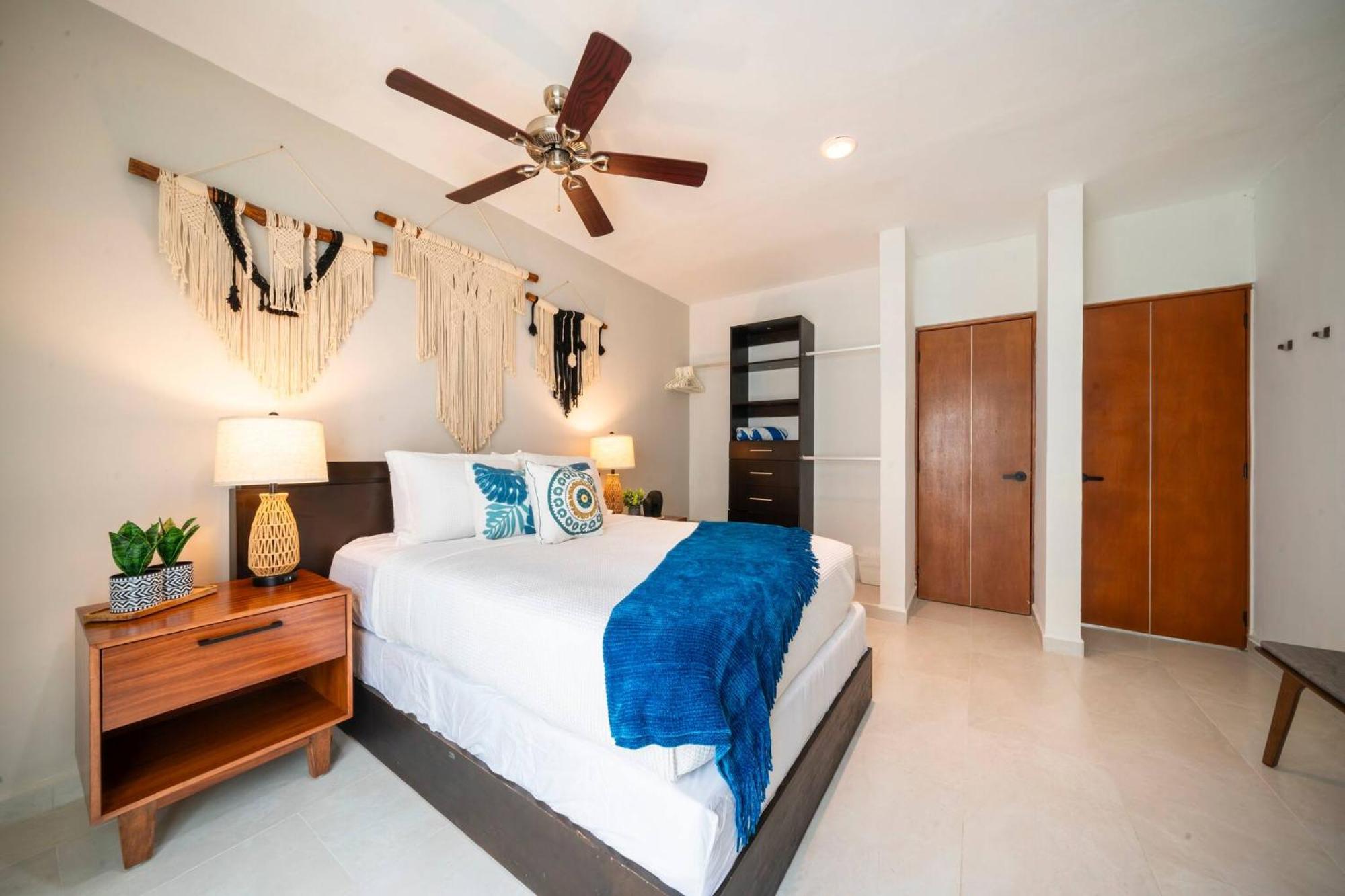 Ferienhaus Modern Penthouse With 2 Bedrooms & Pool - Exquisite Bargain Priced - At Margaritas Ii *