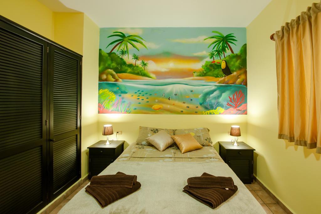 Mango Y Papaya Apartment