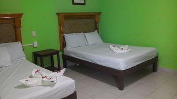 Hotel La Alegria