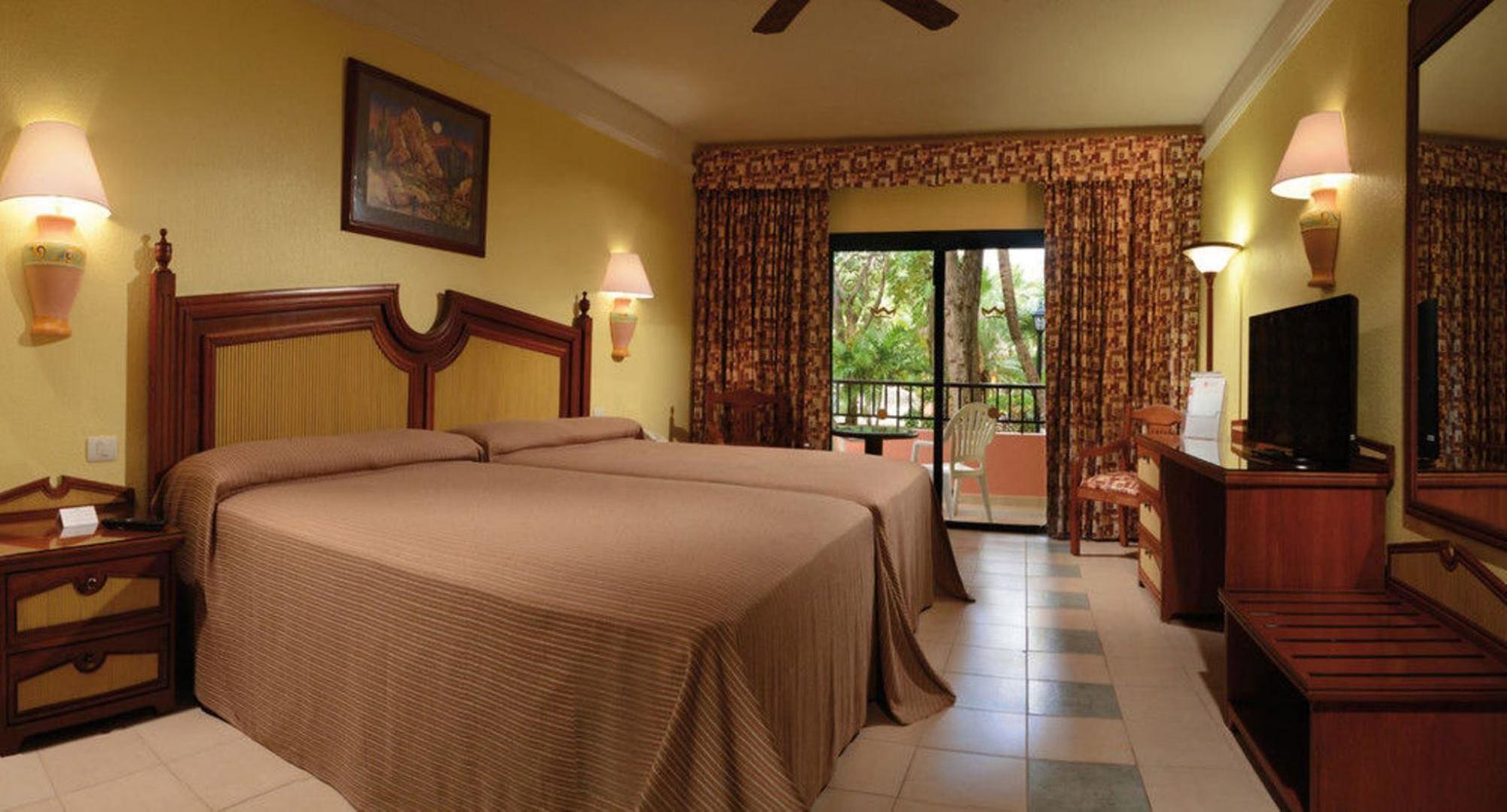 Hotel Riu Tequila 5*