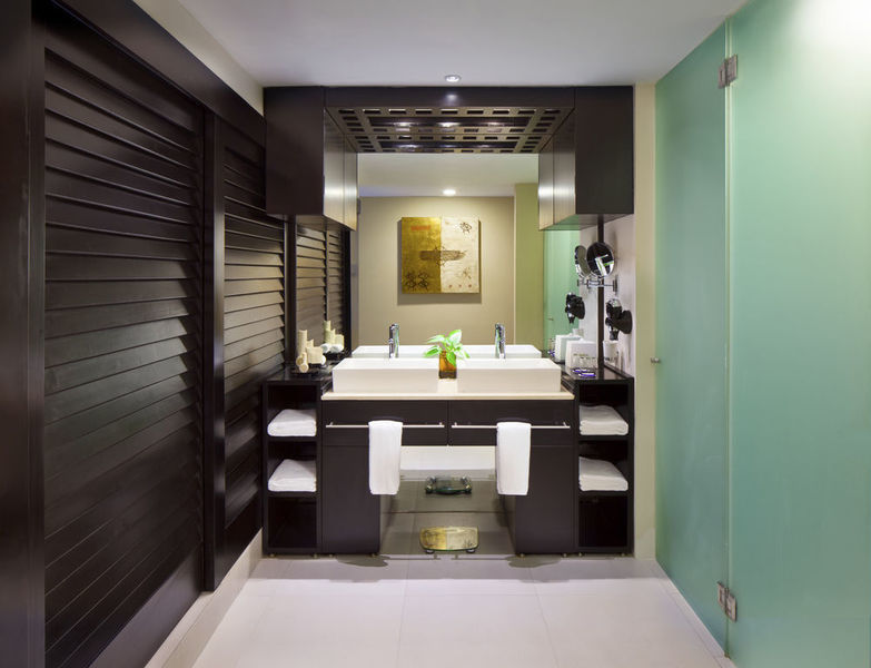 The Five By 5th Avenue Apartment