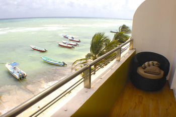 Ocean Plaza Playa del Carmen