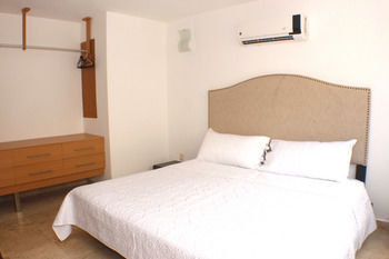 Ocean Plaza 3* Playa del Carmen