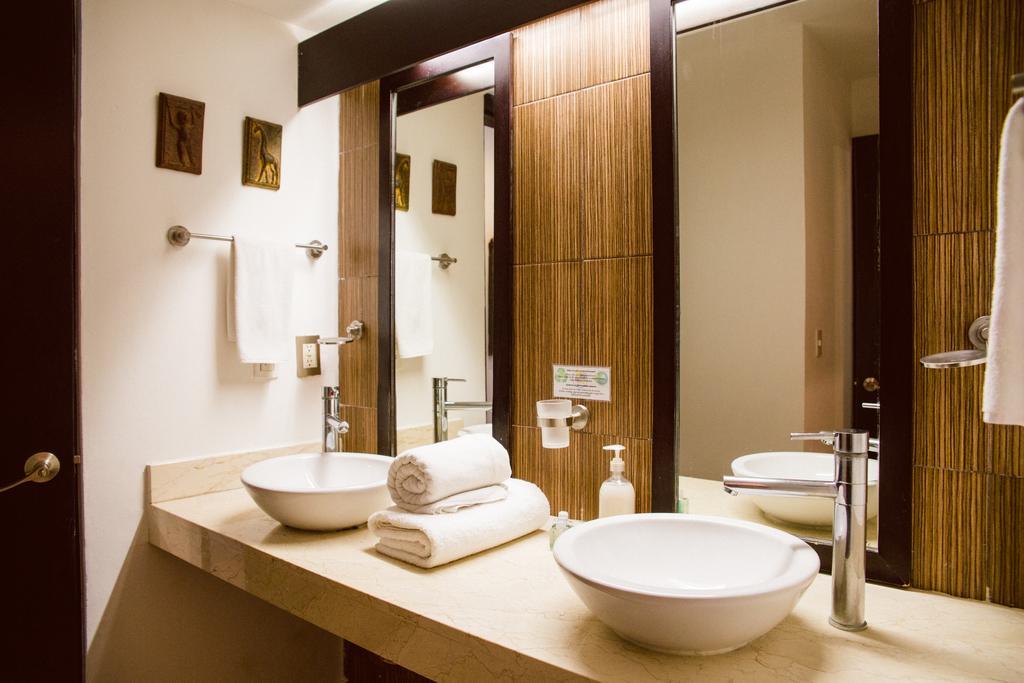 Ocean Front Corto Maltes 104 In Downtown Apartment *