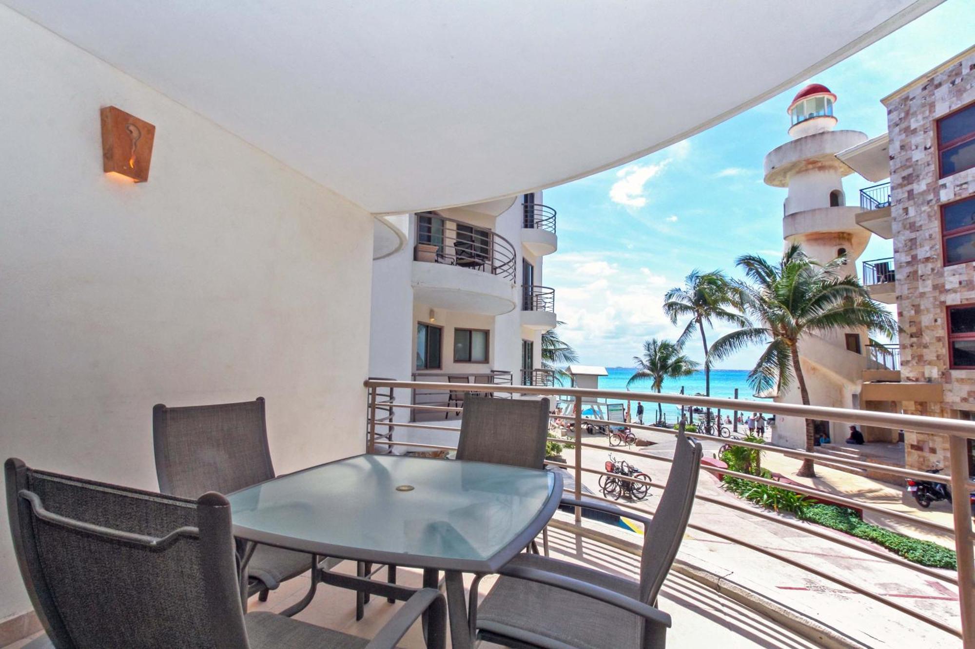Beachfront Condo, 2 Bedroom - Ocean View At Corto Maltes Appartement
