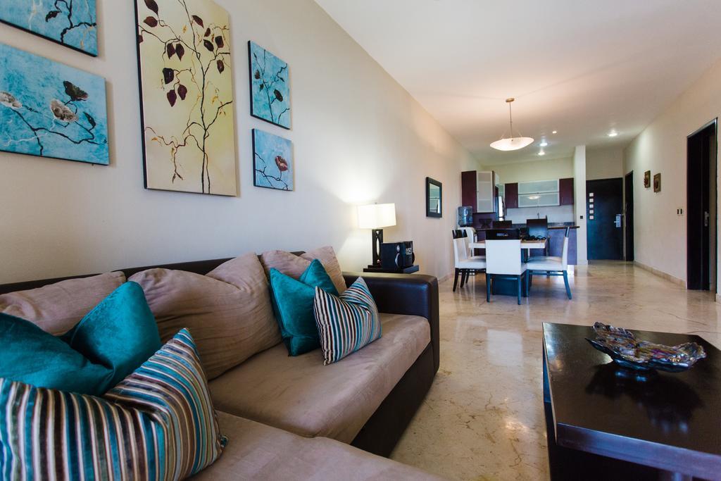 Oceanfront El Faro Surf 302 *