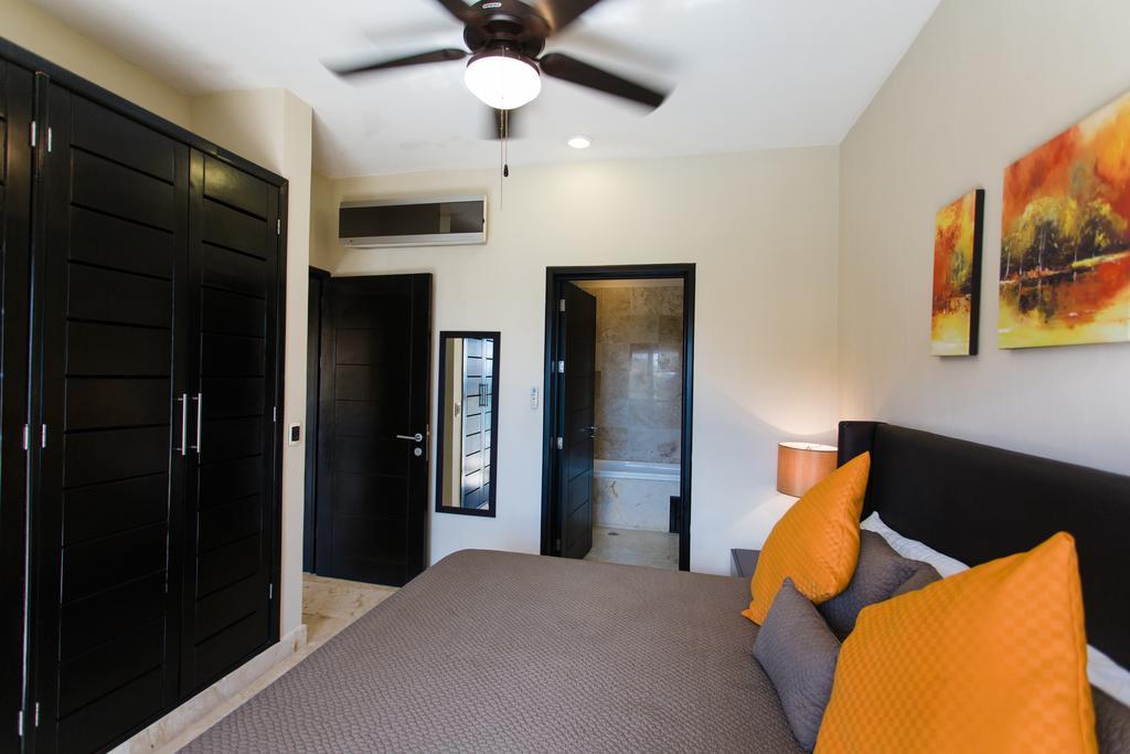 Oceanfront El Faro Surf 302 Playa del Carmen
