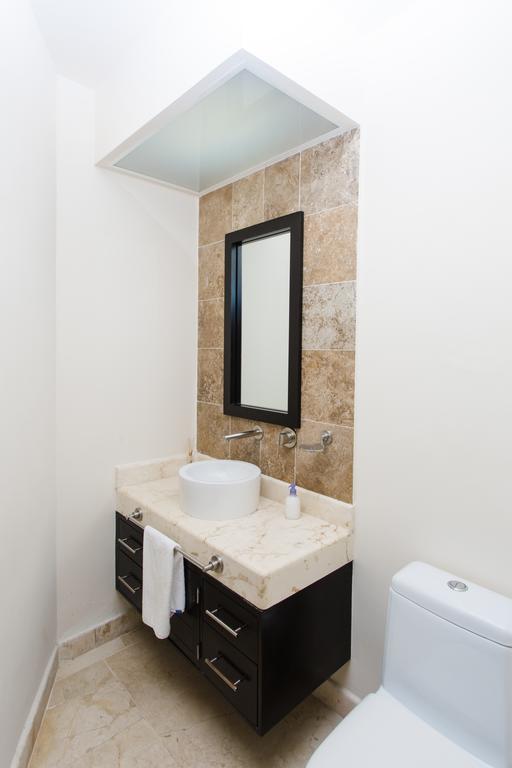 Oceanfront El Faro Surf 302