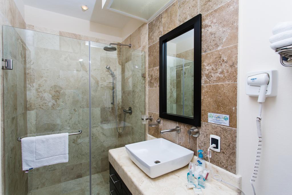 Oceanfront El Faro Surf 302 Apartment *