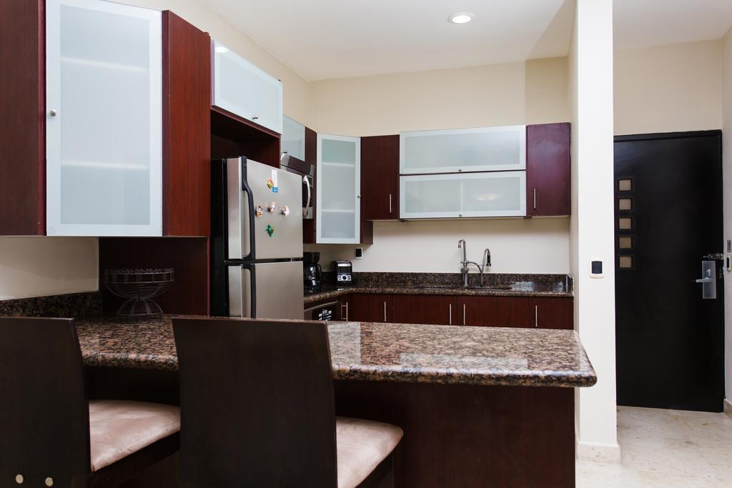 Oceanfront El Faro Surf 302 Apartment Playa del Carmen