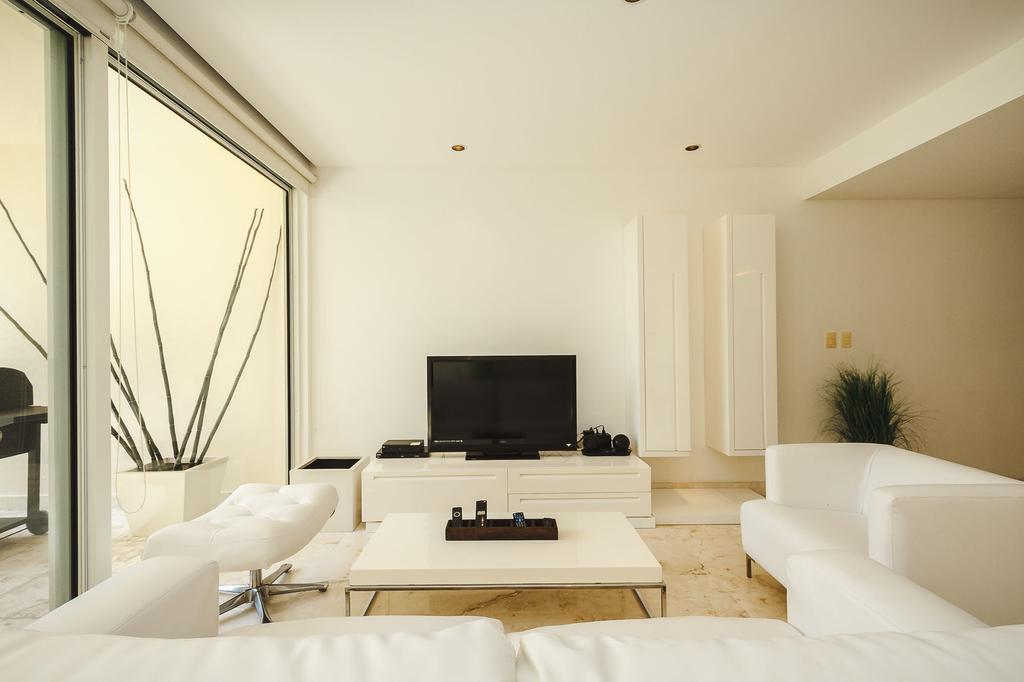 Infinity Pool And Private Club - Luxury Complex The Elements - Gh8 *